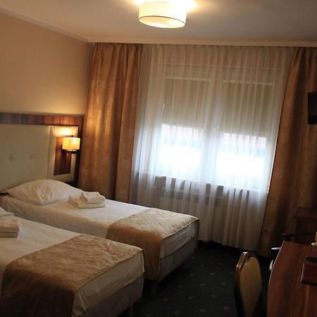 Cumulus Hotel Będzin エクステリア 写真