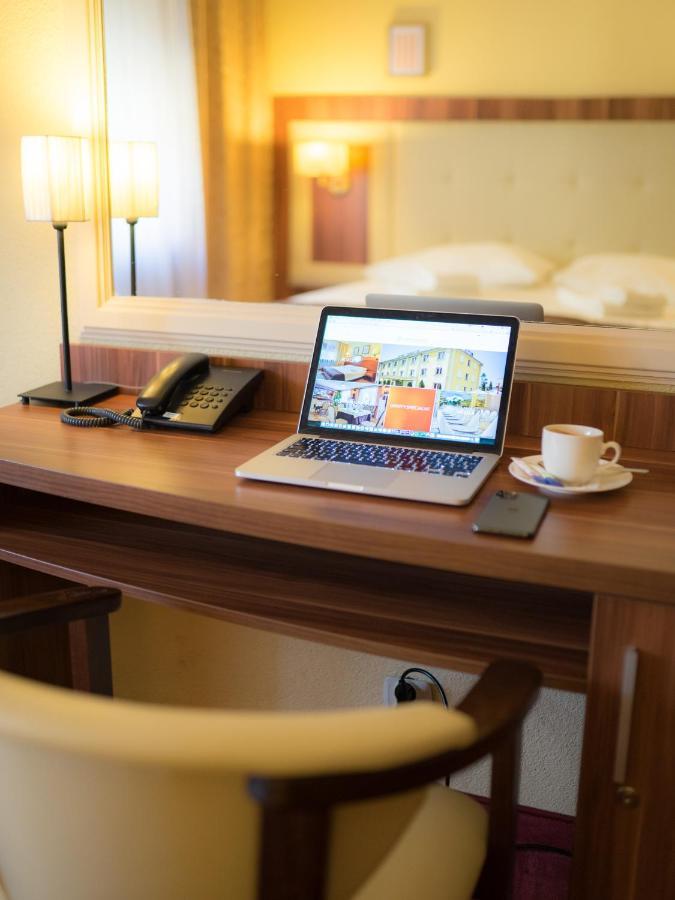 Cumulus Hotel Będzin エクステリア 写真