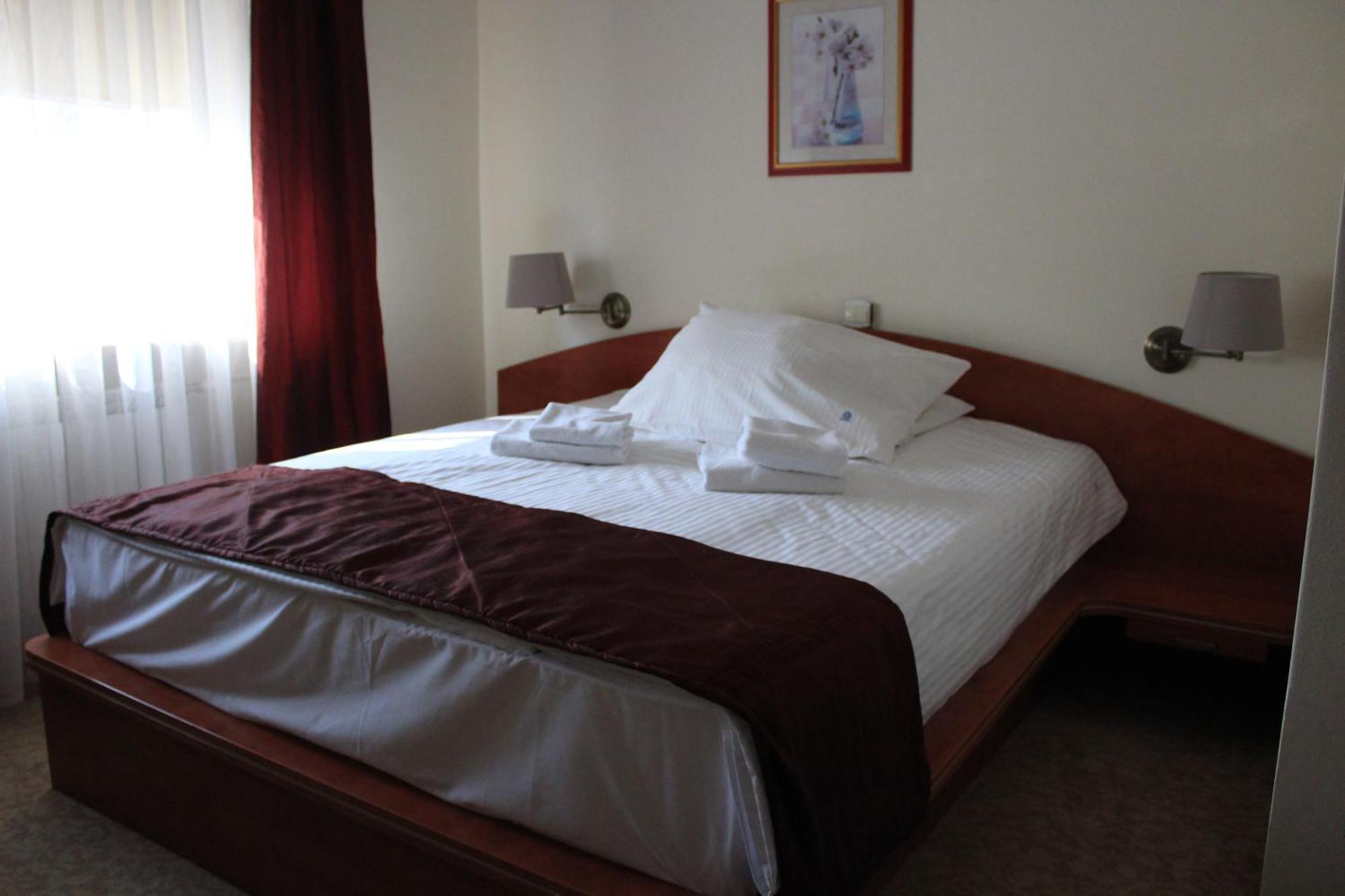 Cumulus Hotel Będzin エクステリア 写真