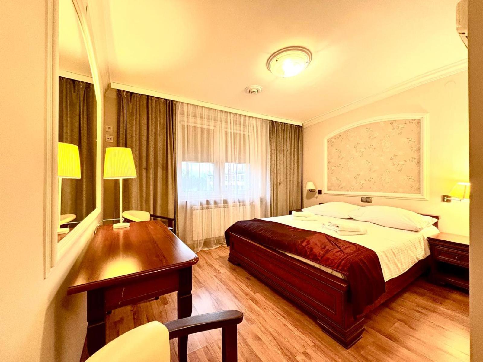 Cumulus Hotel Będzin エクステリア 写真