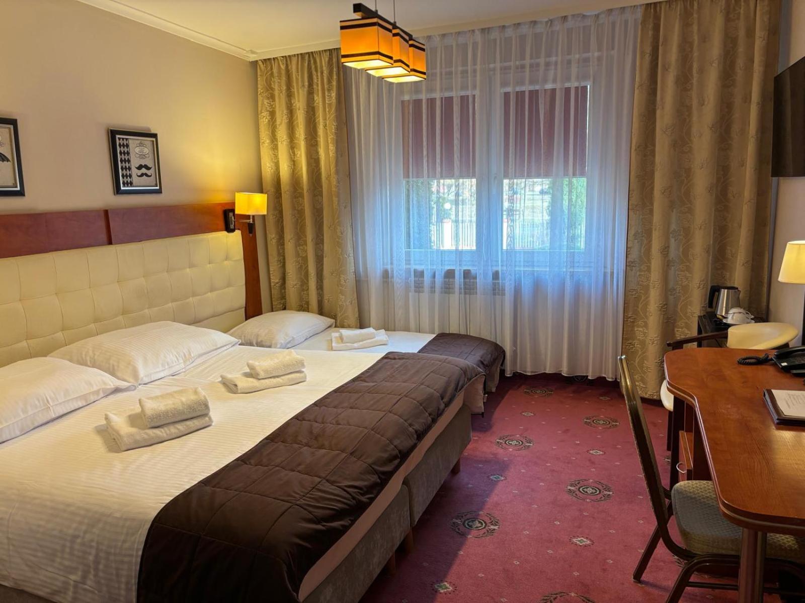 Cumulus Hotel Będzin エクステリア 写真