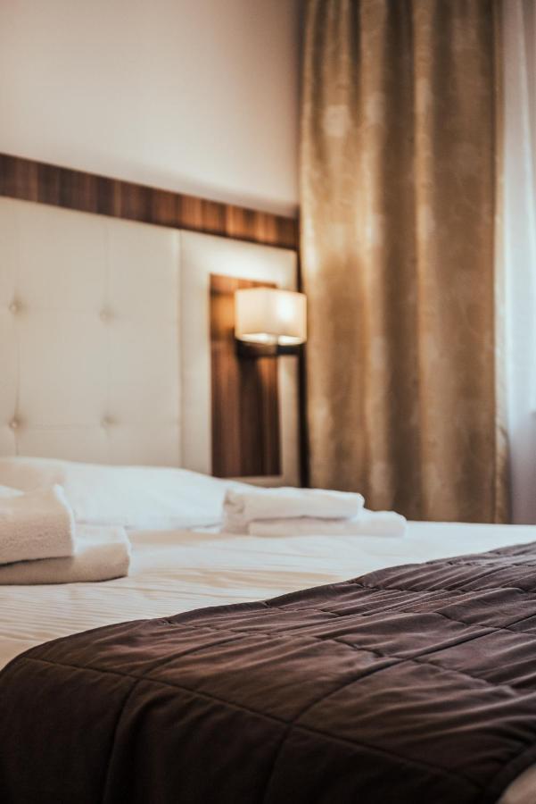 Cumulus Hotel Będzin エクステリア 写真
