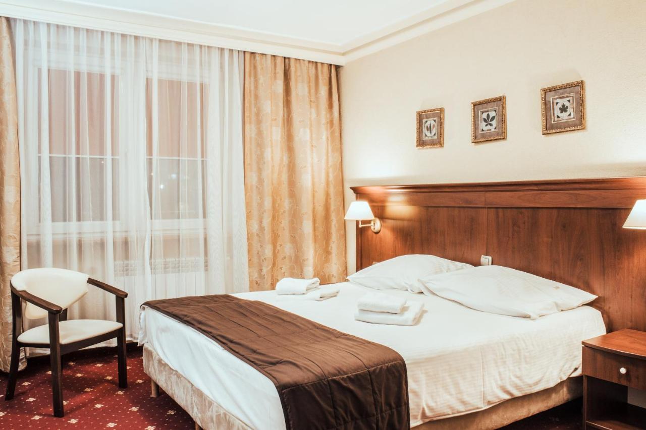 Cumulus Hotel Będzin エクステリア 写真