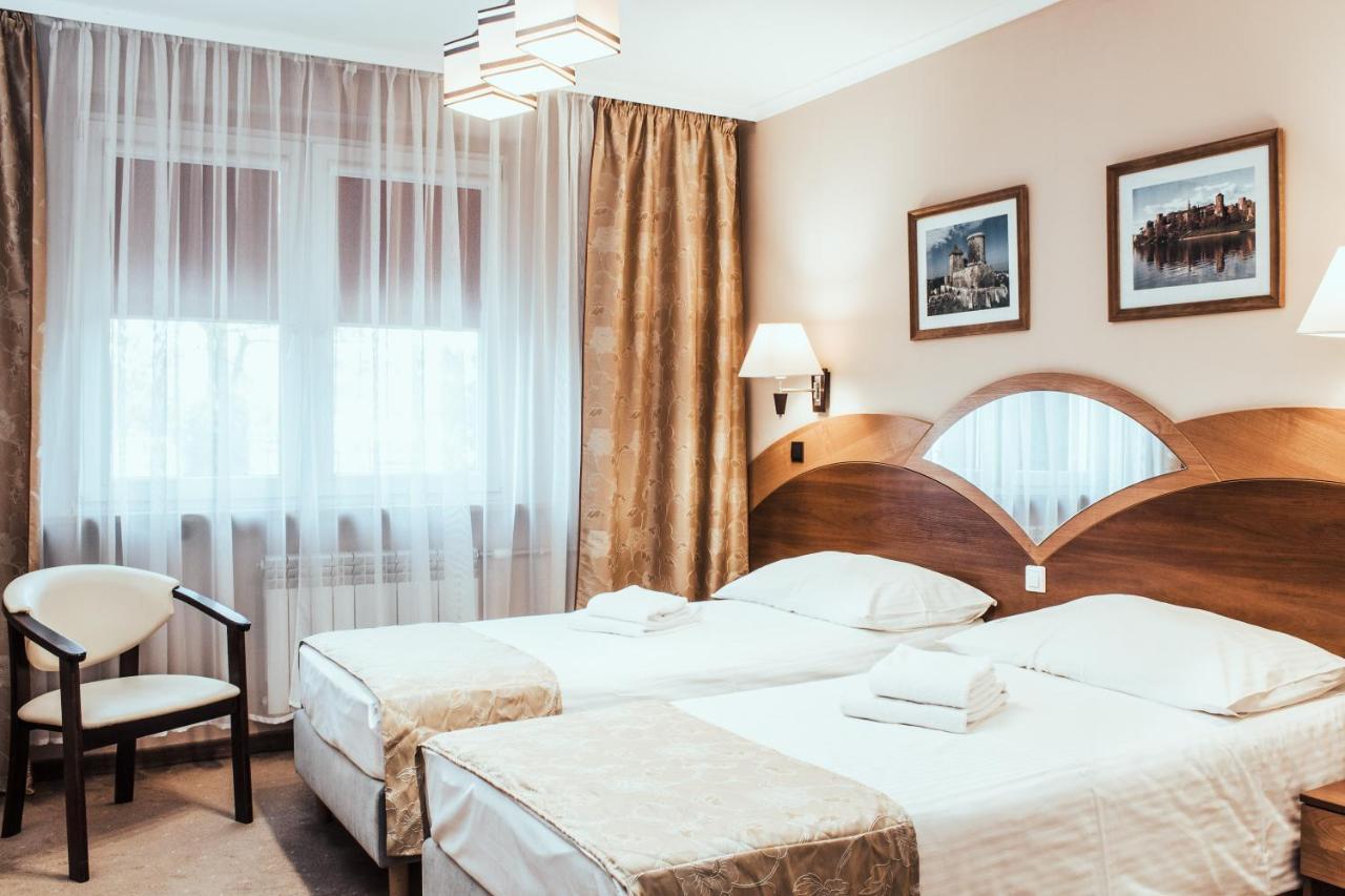 Cumulus Hotel Będzin エクステリア 写真