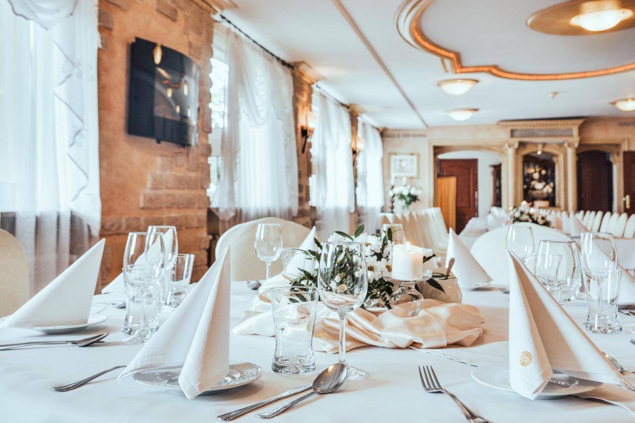 Cumulus Hotel Będzin エクステリア 写真